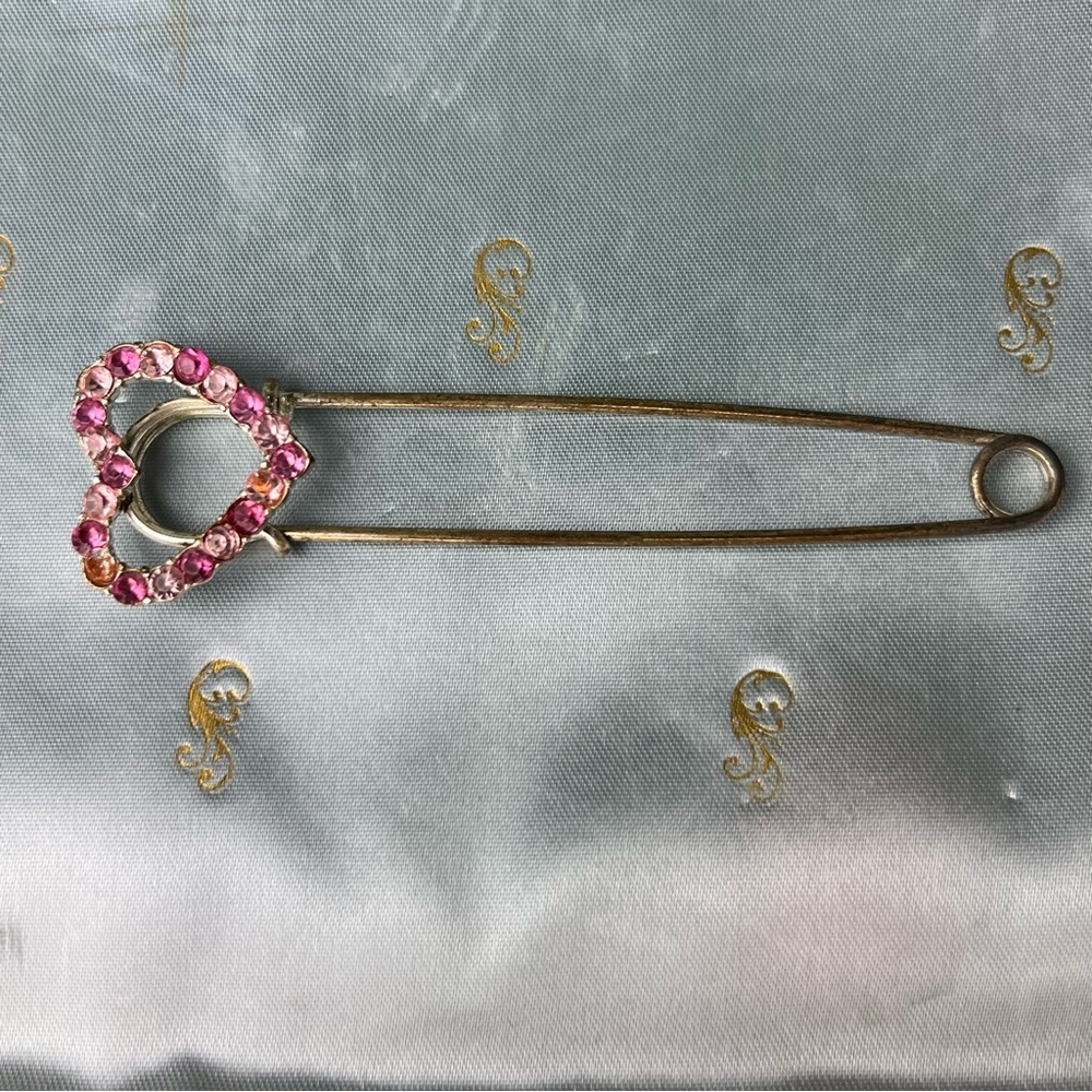 Vintage 1980’s Pink Rhinestone Heart Safety Pin Brooch